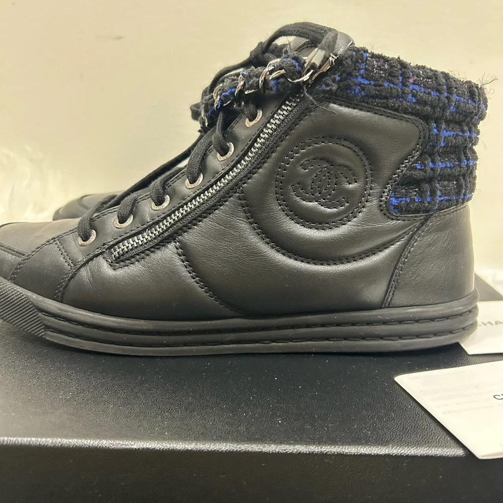 Chanel sneakers use very good condition - Picture 4 of 8